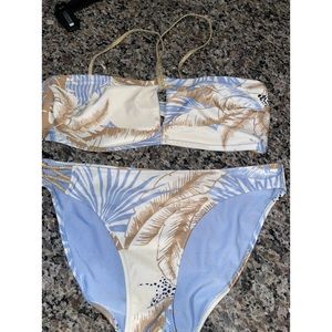 Aerie, size large, light blue/cream/gold